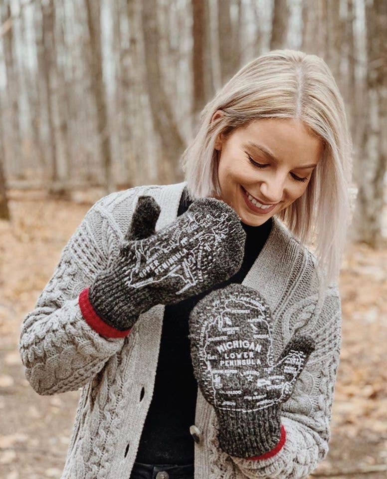 Superior Michigan Mittens: Red cuff